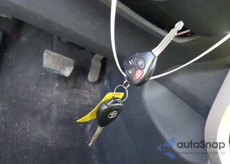 2013 Toyota Corolla S z USA, uszkodzony, nr VIN 5YFBU4EE4DP124938